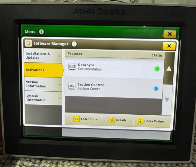 Used John Deere Gen4 4240 Display with AutoTrac activation front view