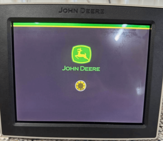 4240 Universal Display showing touch screen and display booting