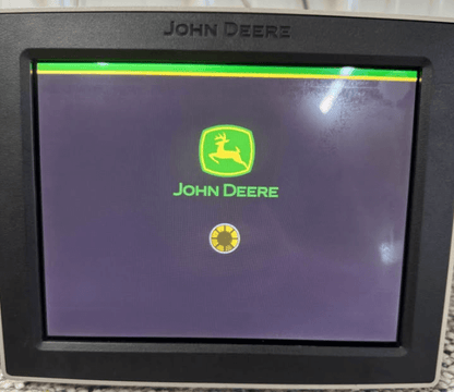 4240 Universal Display showing touch screen and display booting