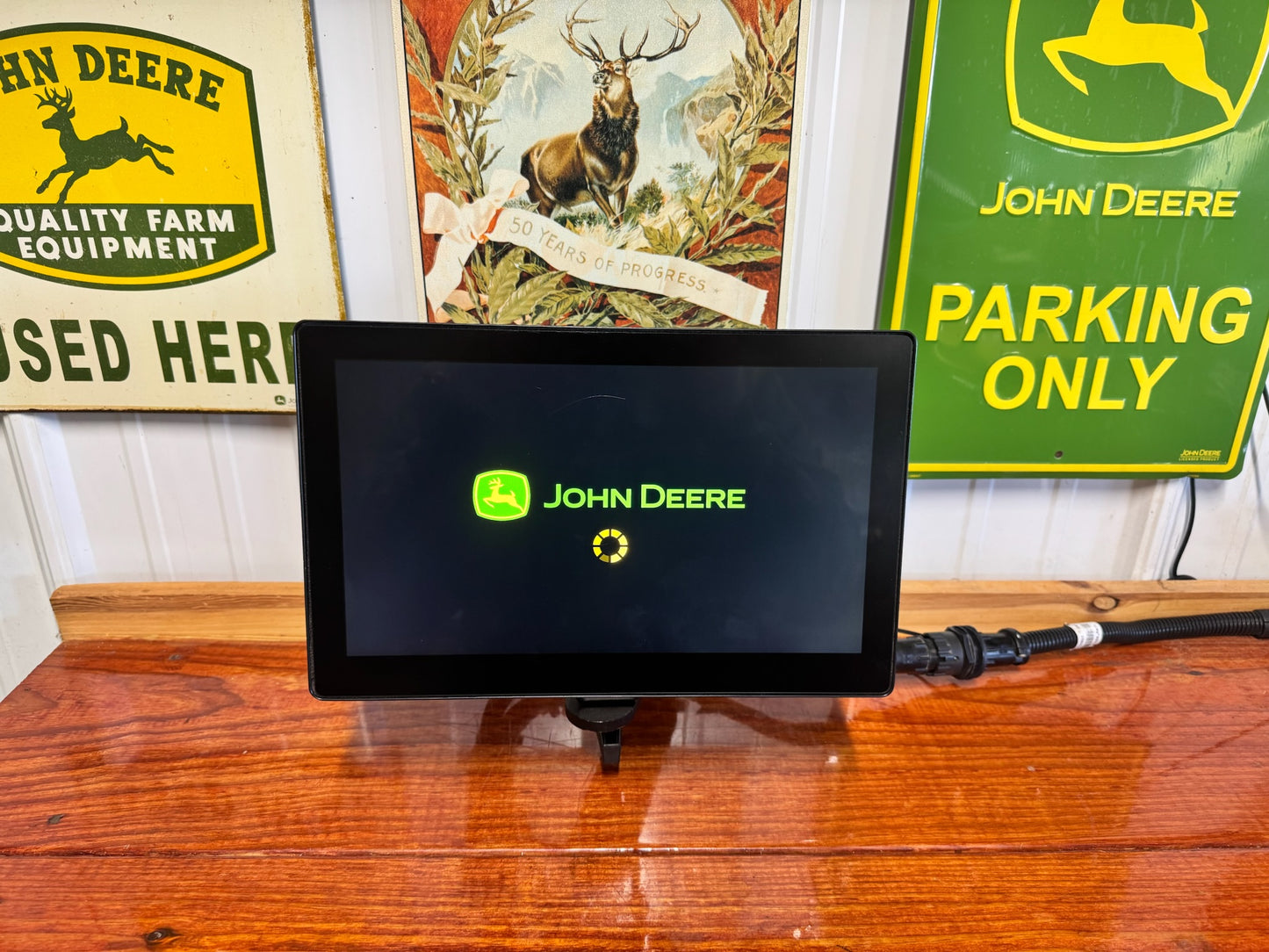 G5 Plus Precision Essentials Display