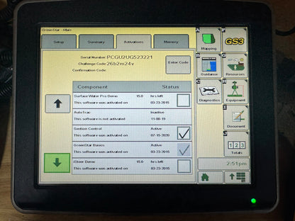 Clean screen condition – 2630 GreenStar 3 display with AutoTrac